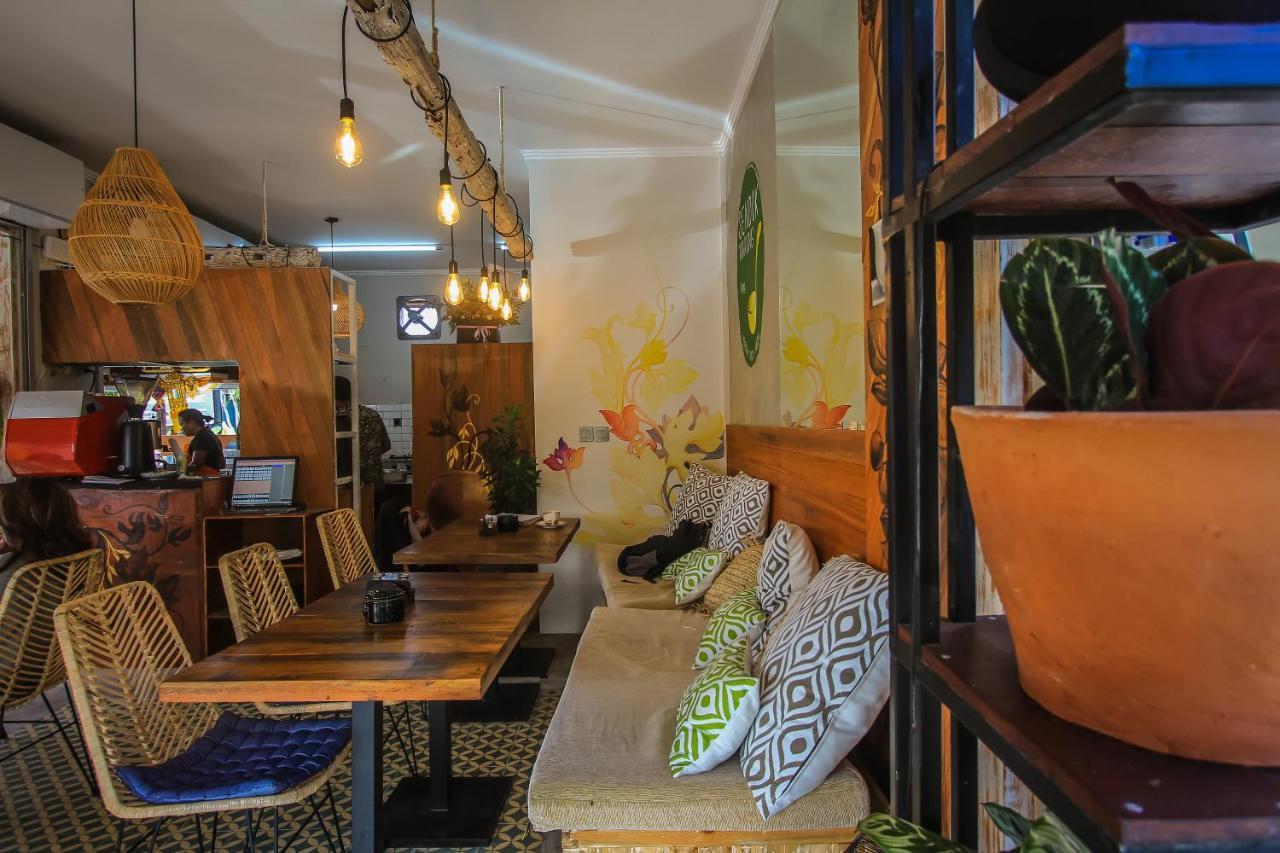 Braw Inn Canggu By Kamara Екстер'єр фото