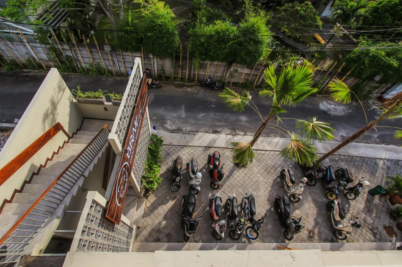 Braw Inn Canggu By Kamara Екстер'єр фото